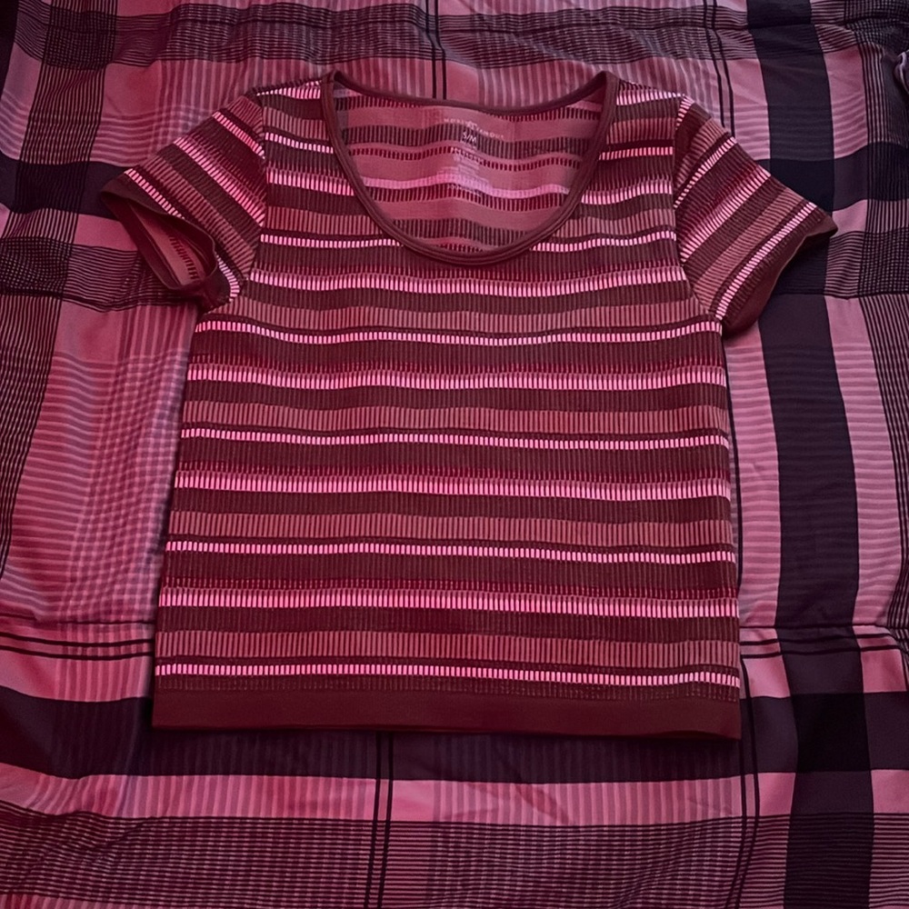 soft,no stains, small size can fit anyone